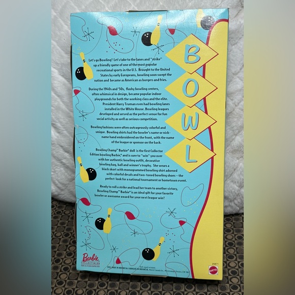 Barbie Vintage 1999 Bowling Champ Collectible Doll with Accessories - Picture 2 of 6